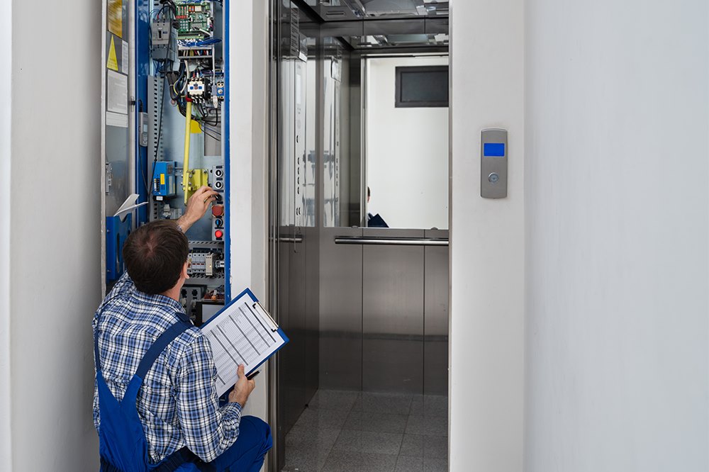 Serrures électrique pour les portes d’ascenseurs